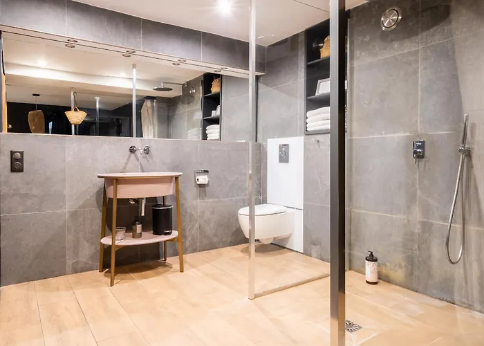 Bourgeois Hyper Centre-ville De * Bordeaux