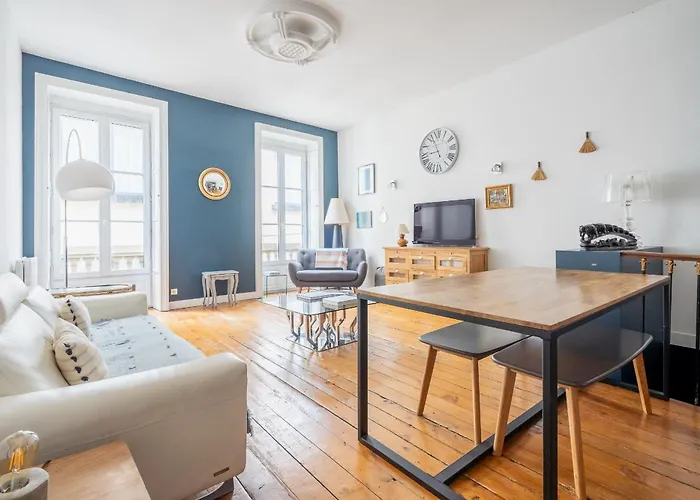 Bourgeois Hyper Centre-ville De